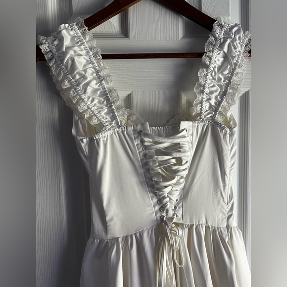 Cider off white ruffle milkmaid satin Dress women’s size XS - Picture 12 of 16